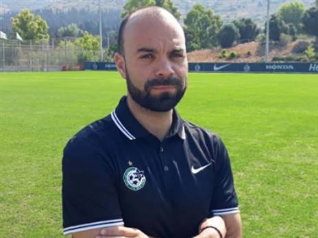 מתאו חוגג אליפות ראשונה (האתר הרשמי של מכבי חיפה)