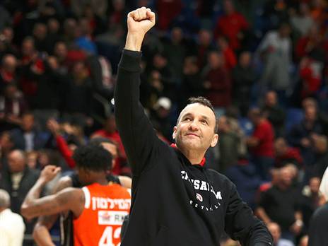 חומסקי, "הספורט הוא תרופה" (אלן שיבר)