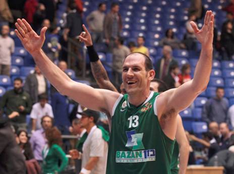 מחכה לראות את דונטה סמית' בירוק. קוזיקרו (מנהלת הליגה)