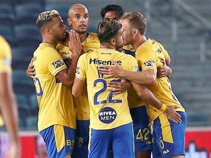 רובוטים עם 4 רגליים? שחקני מכבי (אלן שיבר)