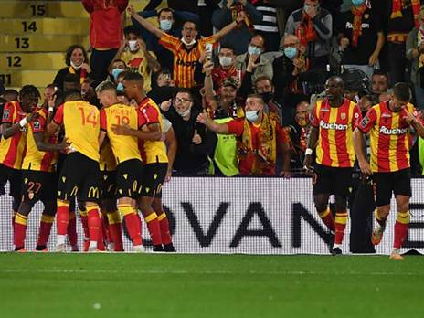 חגיגות עם אוהדים. לאנס על הגל (getty)