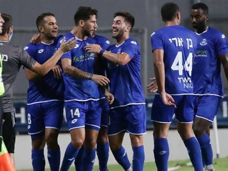 פ''ת חגגה ראשונה. (דני מרון)