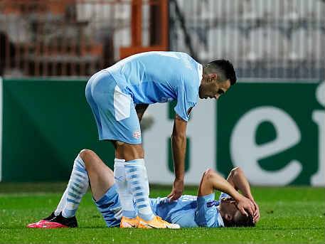 זהבי מנחם את חבריו (getty)