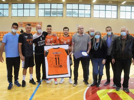 פרידה מברק "אובומבה" פריד (צילום: גלעד חזון)