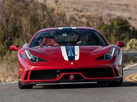 מבחוץ לא רואים כלום, חוץ מהסימונים של יצרן המיגון האמריקני