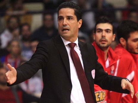 יאניס בצד האדום של הדרבי. התחיל טוב, המשיך פחות (יורוליג)