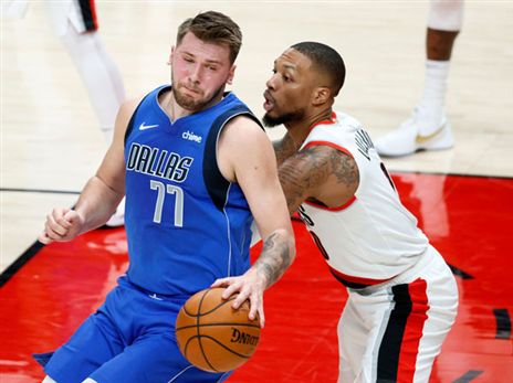 חלק מהכישרון הבלתי נגמר ש"נשפך" מהליגה. דונצ'יץ' ולילארד (GETTYIMAGES)