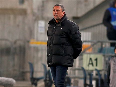 חושב בעיקר על מאבקי ההשרדות, קלינגר (אלן שיבר)