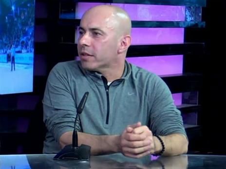 אסתרון. מעל כולם, בפער