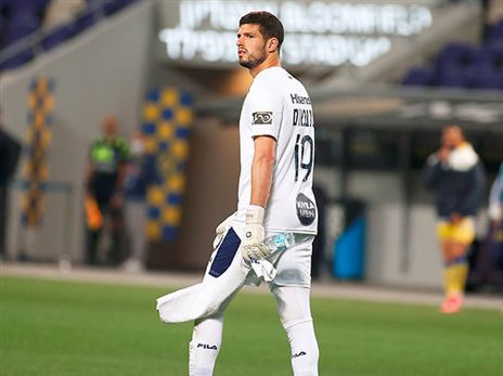 טננבאום לא הולך לשום מקום (אלן שיבר)