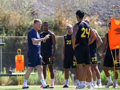 קומאן. אוהב 4-3-3 (בית"ר ירושלים)