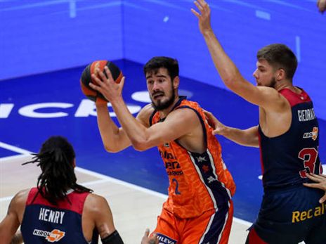 קאליניץ'. איפה הוא יחתום? (GETTY)