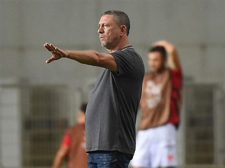 קלינגר. יבצע רק שינוי אחד (ברני ארדוב)