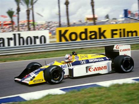 נייג'ל מנסל במירוץ הפורמולה 1 האחרון שנערך על המסלול בזנדוורט ב-1985, כאן במכונית ווליאמס FW11 (צילום: Getty)