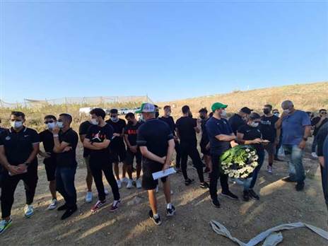 מאות הגיעו להלוויה (האתר הרשמי של מכבי חיפה)