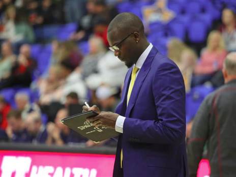 ג'יימס. אחד ממקבלי החחלטות ביוטה