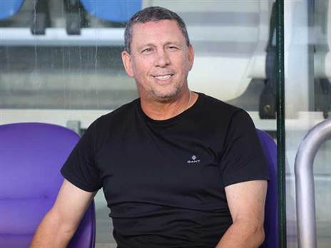 הצוות המקצועי מרוצה. קלינגר (ברני ארדוב)