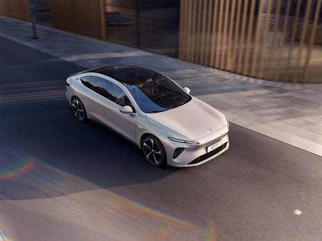 NIO ET7