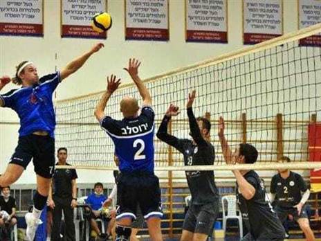 קורה לכולם. שחקני הוד השרון (אביטל אנגל, איגוד הכדורעף)