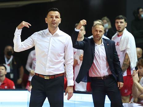 הצוות הפולני (דני מרון)