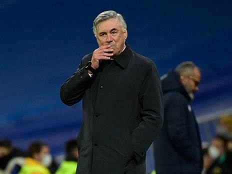 אנצ'לוטי אובד עצות (getty)