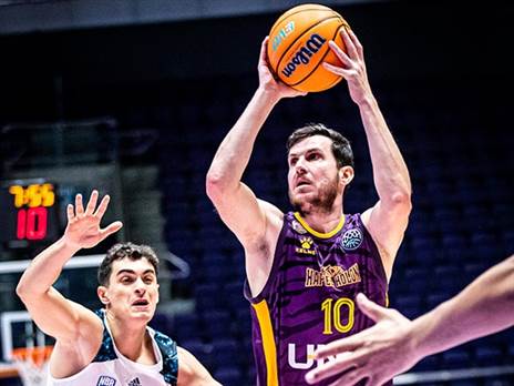 הפנים לבשיקטאש (עודד קרני)