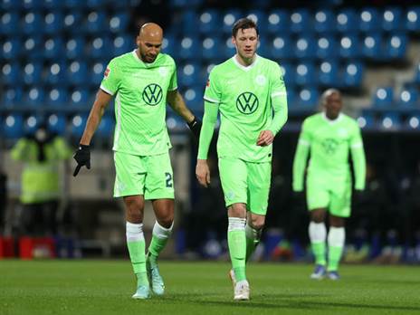 ווט וחהורסט וג'ק ברוקס מאוכזבים. נפילה (Getty)