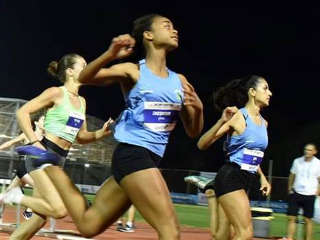 דרלין אסנטה. תתחרה כבר באליפות אירופה הקרובה (רובי יהב)