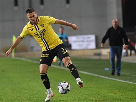 קלר. מבוקש בהונגריה (ברני ארדוב)