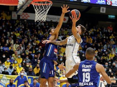 ווילבקין חגג בגדול עם 18 (צילום: אלן שיבר)