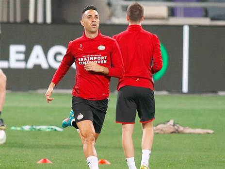 "האווירה כאן מיוחדת". זהבי (אלן שיבר)