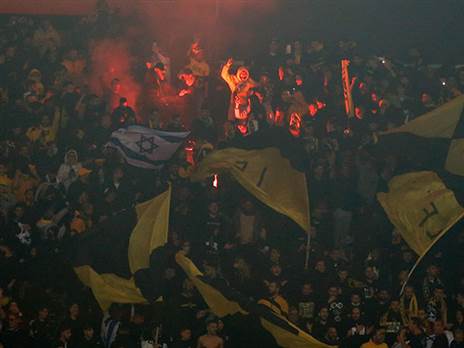 שחקני סכנין טוענים כי נזרקו לעברם חפצים (אלן שיבר)