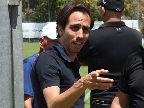 יעבוד בשכר נמוך יחסית. בניון