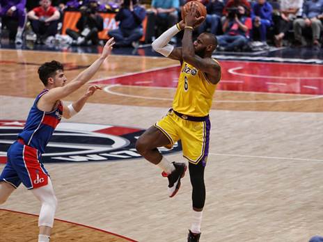 מהשומרים הטובים בליגה בעמדת הסמול פורוורד (Getty)