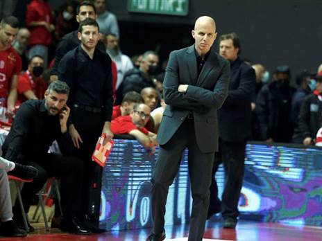 לא קל. פרנקו (אלן שיבר)