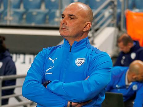 "להיות מאמן נבחרת זאת גאווה גדולה". חזן (אלן שיבר)