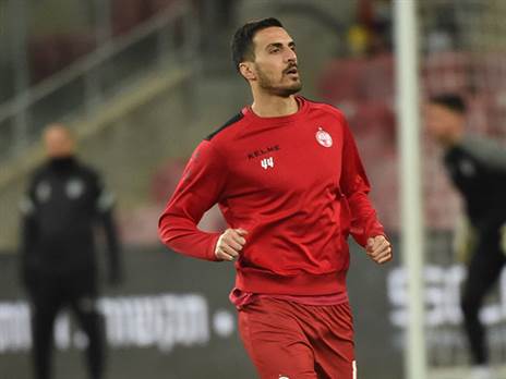 "מאבד את הראש בגלל הנסיעות" (ברני ארדוב)