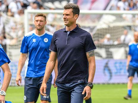 היה עומד על הקווים בפריז. מוטה (GETTY)