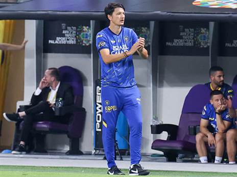 נערך לאווירה חמה בסלוניקי. איביץ' (צילום: דני מרון)