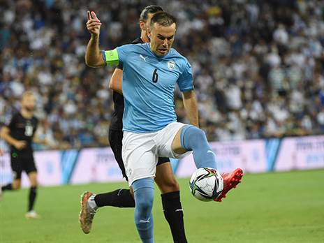 ייכנס לחמשת השחקנים עם מספר ההופעות הגבוה ביותר (אלן שיבר)