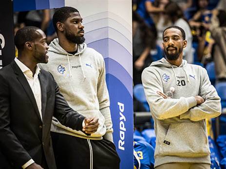 הולינס הגיע פצוע? (עודד קרני)