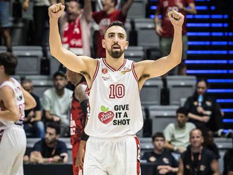 כבר לא מופתע מהאוהדים. טימור (עודד קרני)