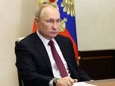 "הוא נשיא כבר זמן רב". פוטין (Photo by MIKHAIL METZEL/SPUTNIK/AFP via Getty Images)