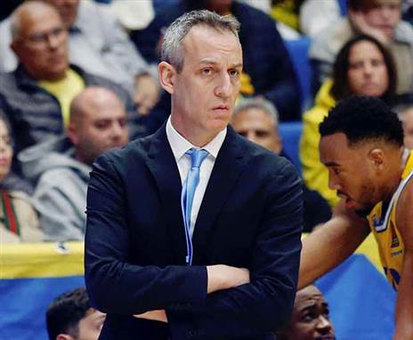 "צריך לגרום לזה לקרות". קטש (אלן שיבר)