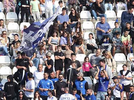 אוהדי ק"ש. לא ראו ניצחון בבית (ברני ארדוב)