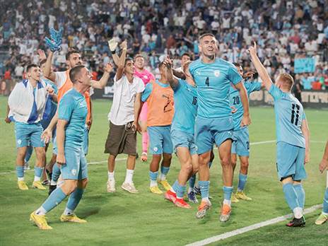 נעקוב מקרוב (אלן שיבר)