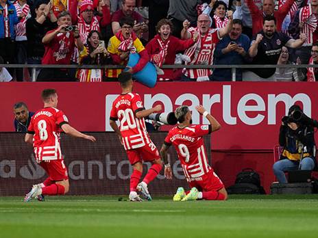 קטסז'אנוס כיכב עם רביעייה (Alex Caparros/Getty Images)