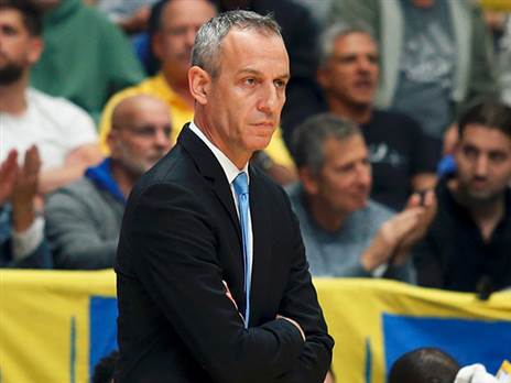 יוכל להשאיל צעירים שיקבלו דקות. קטש (אלן שיבר)