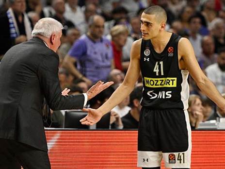 השתפר בסרביה. ים מדר (getty)