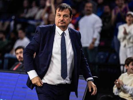 בנה קבוצה מסקרנת מאוד. עתמאן (GETTY)